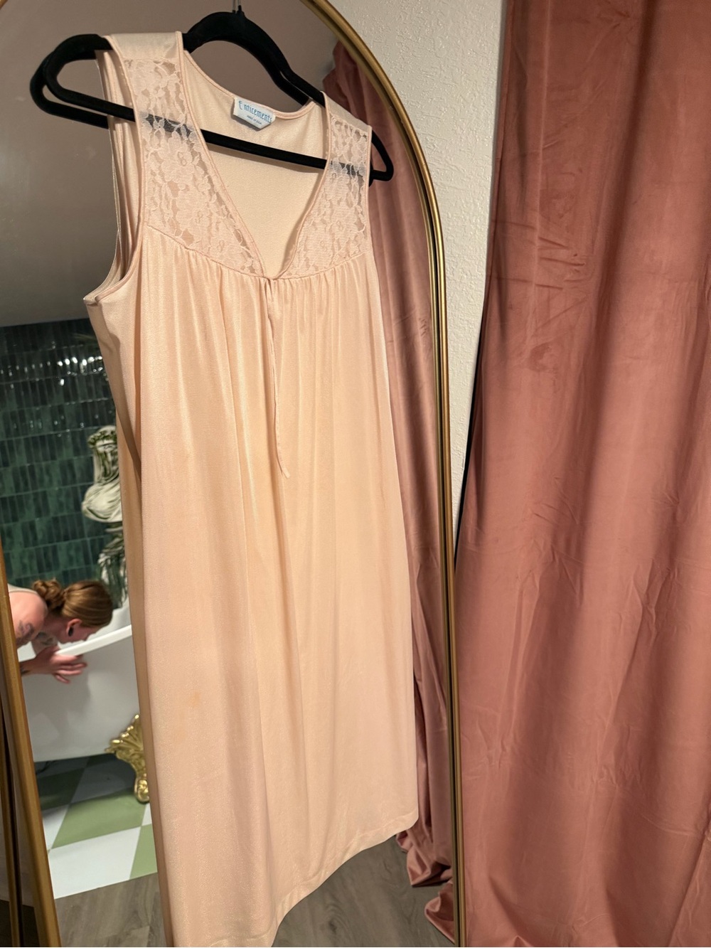 Vanity Fair Peach Lace-Trim Nightgown